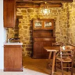Castello Di Uno 아파트 *
