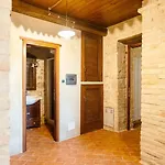 Castello Di Uno Cisterna