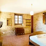Castello Di Uno 아파트