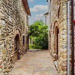 Castello Di Uno * Cisterna