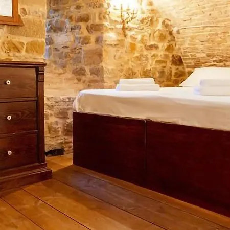 Castello Di Uno Apartamento *