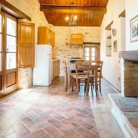 Castello Di Uno * Cisterna