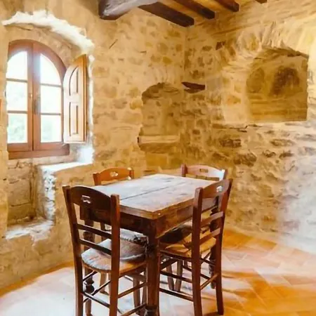 Castello Di Uno Lägenhet