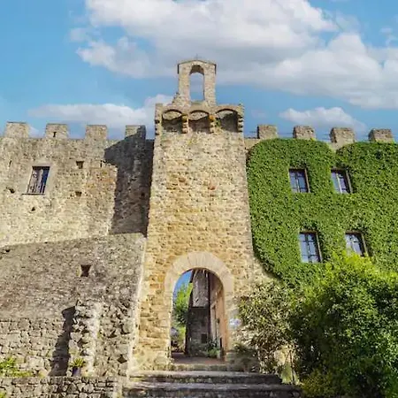 Lägenhet Castello Di Uno
